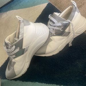 Steve Madden sneakers
